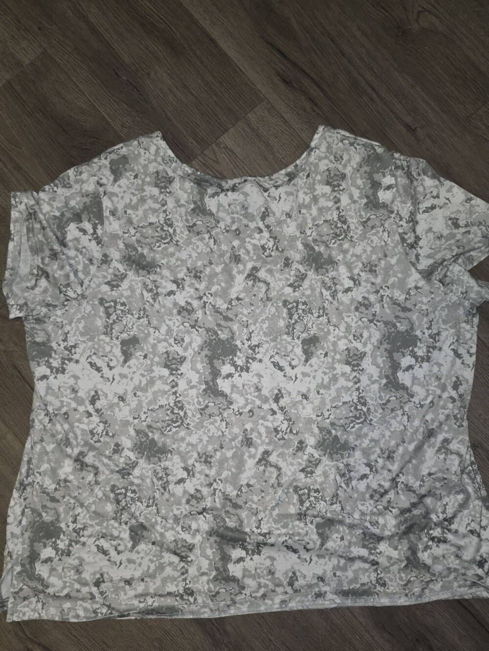 Muk Luks Women’s Gray Camo Short Sleeve Tee - Picture 3 of 3